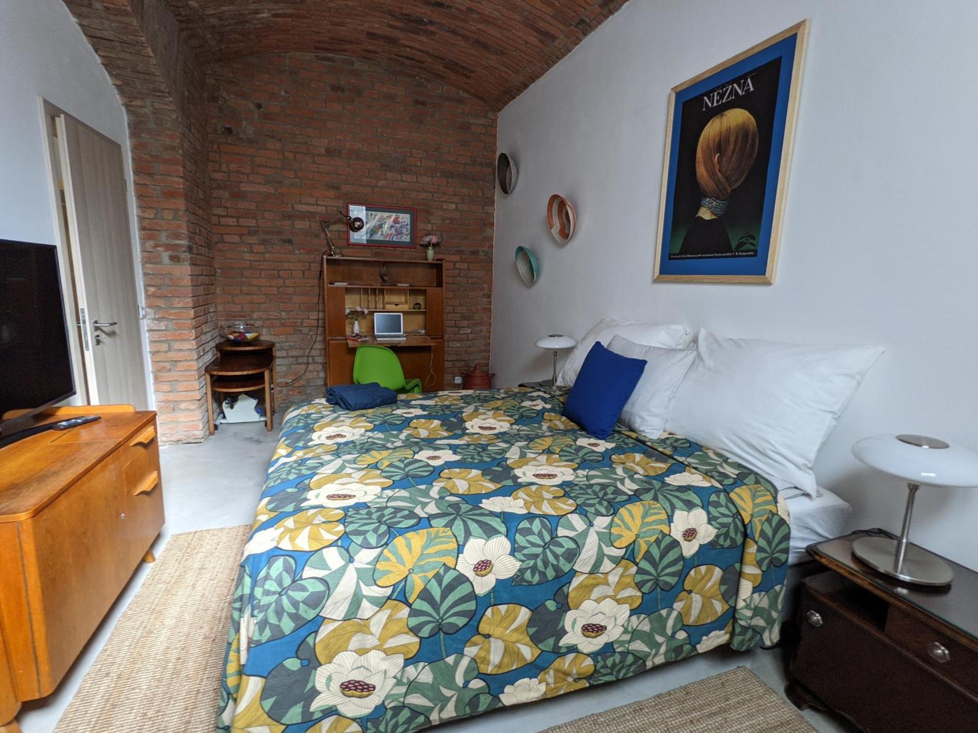 Romantic And Atypical Apartments In Prague'S Montmartre Exteriör bild
